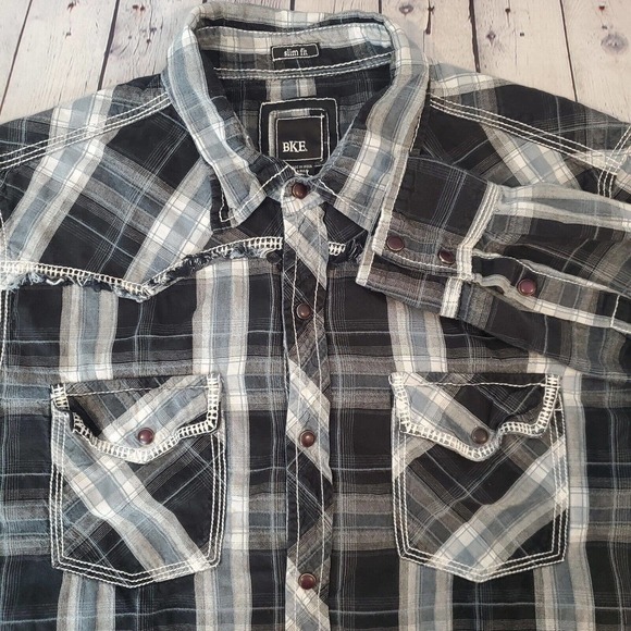 BKE Slim Fit Large Snap Button Gray Plaid Long Sleeve Shirt Double Pockets‎ - Picture 1 of 10